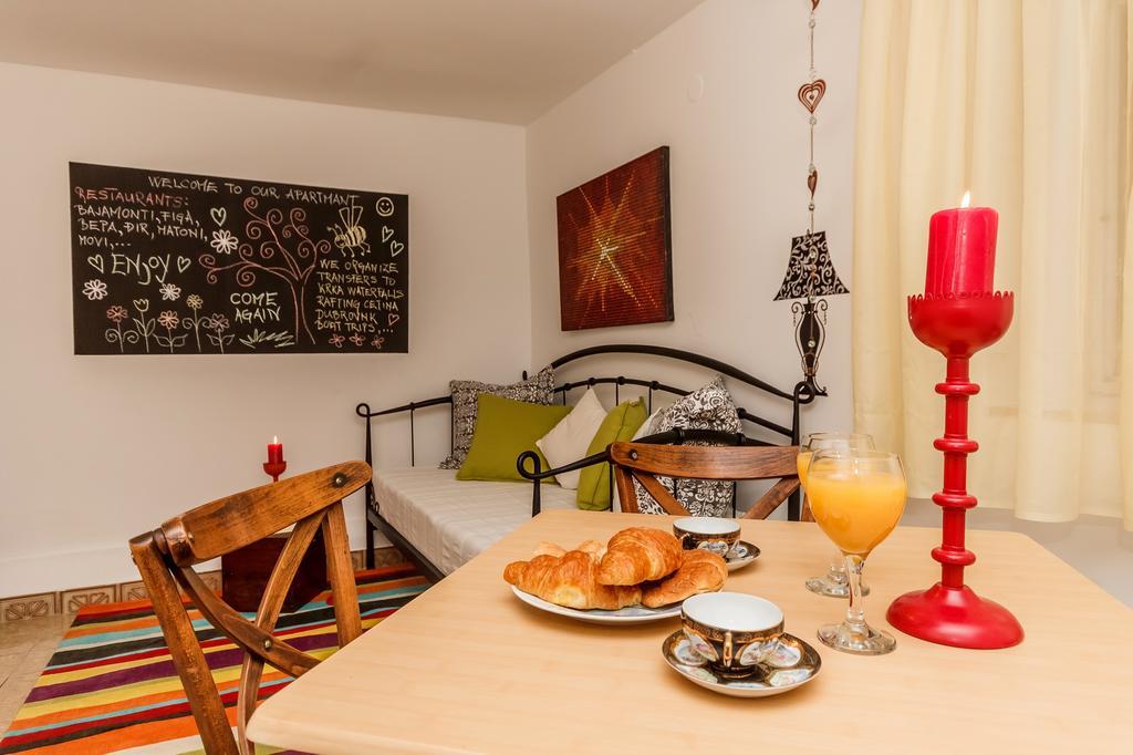 Apartment Dalmatian Cottage Спліт Екстер'єр фото
